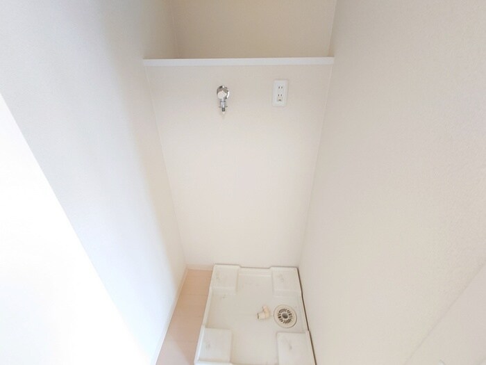 物件内観写真22　(洗濯機置場)