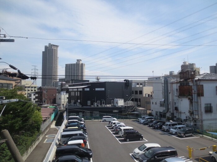 物件内観写真16　(室内からの展望)