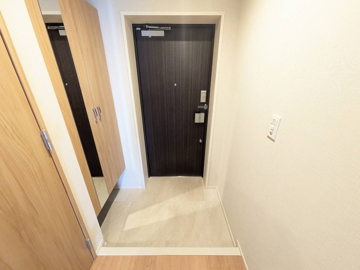 物件内観写真17　(玄関)