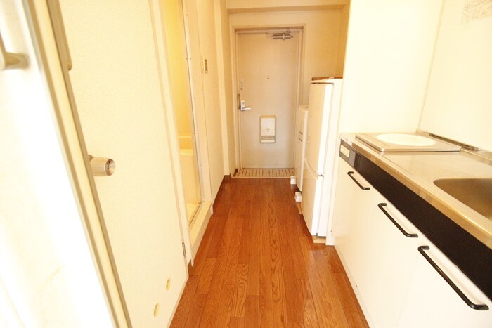 物件内観写真13　(廊下)