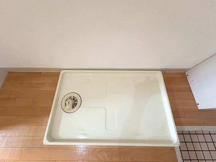 物件内観写真14　(洗濯機置場)