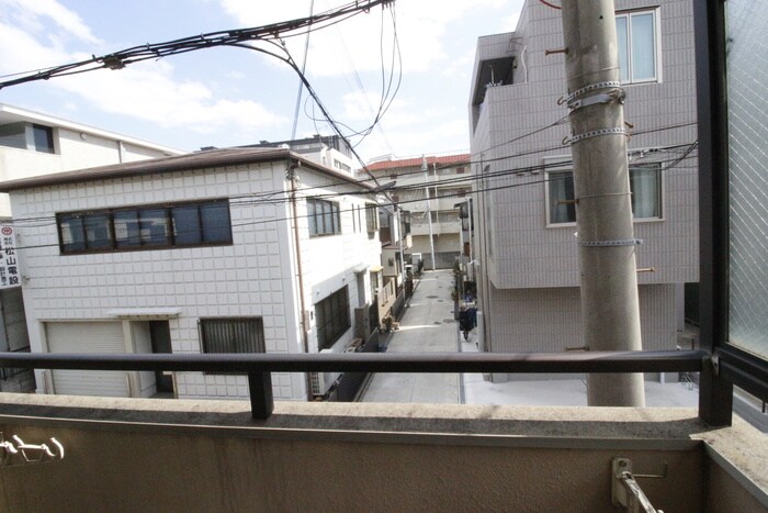 物件内観写真16　(室内からの展望)