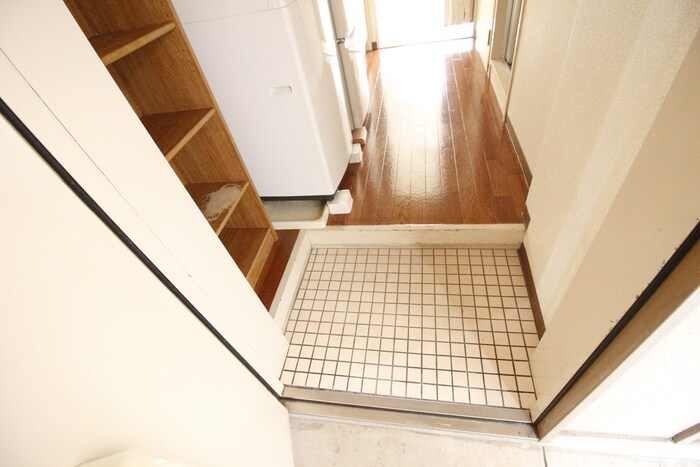 物件内観写真19　(玄関)