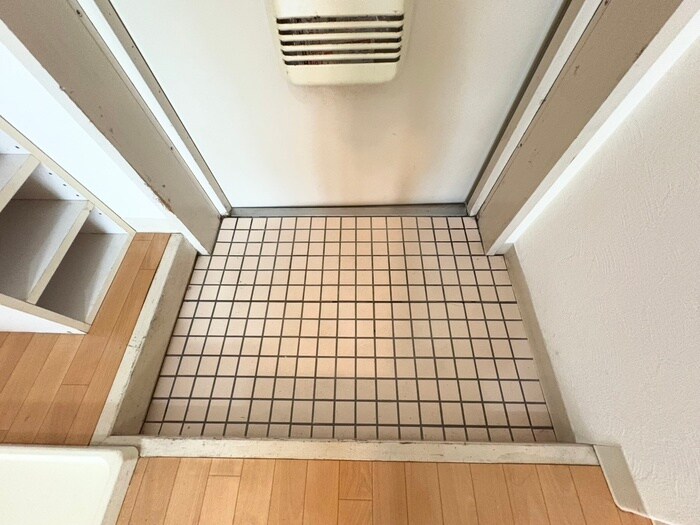 物件内観写真20　(玄関)