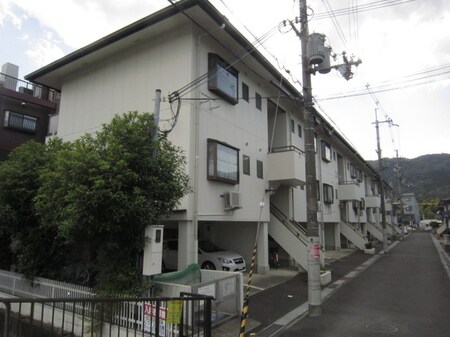 ロイヤルコーポ水無瀬Ｄ棟外観写真