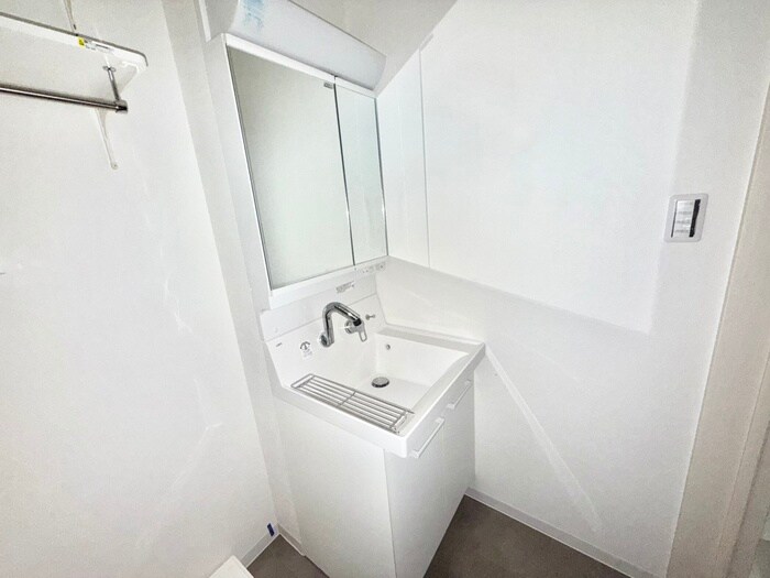 物件内観写真9　(洗面)