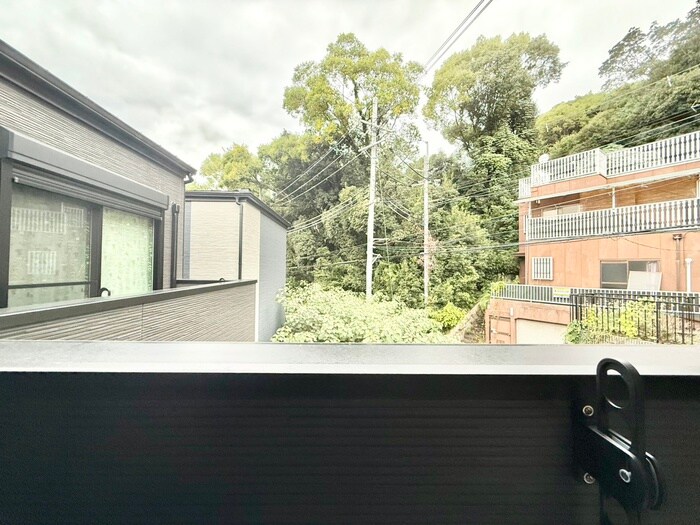 物件内観写真20　(室内からの展望)