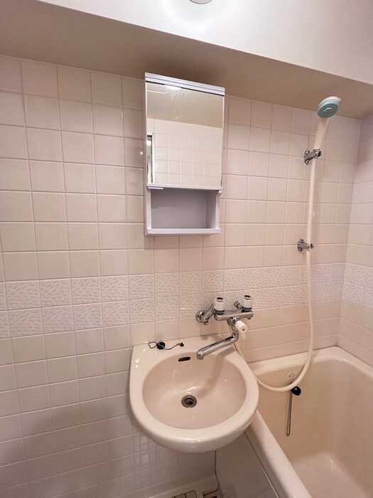 物件内観写真16　(洗面)