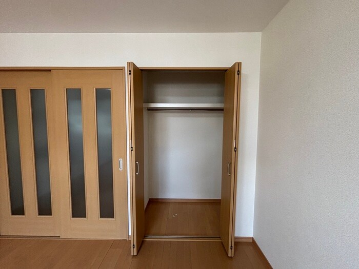 物件内観写真16　(収納)