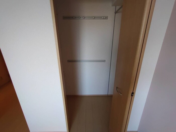 物件内観写真16　(収納)