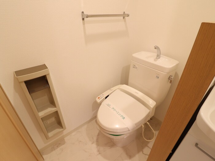 物件内観写真11　(トイレ)
