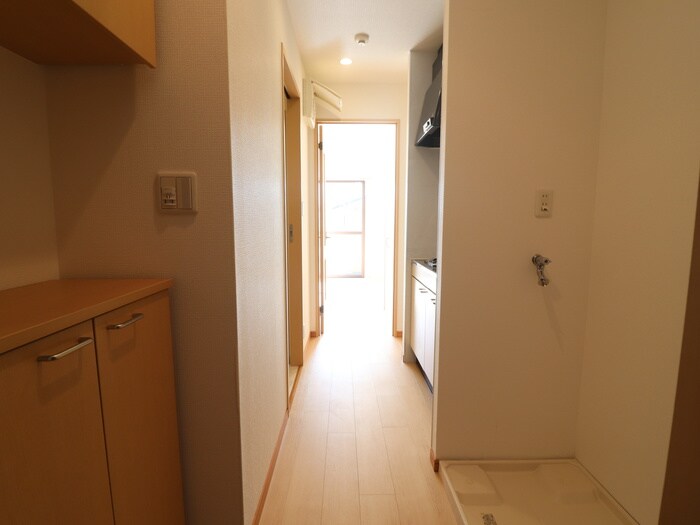 物件内観写真19　(廊下)