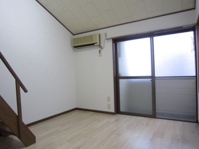 物件内観写真12　(居室)