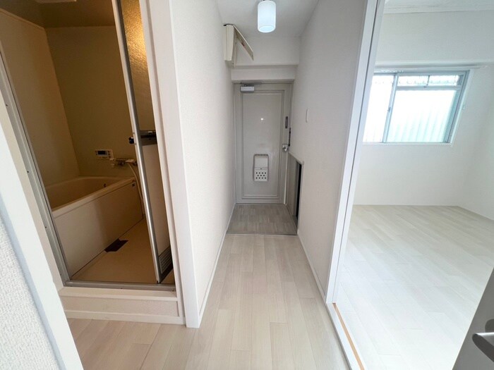 物件内観写真19　(廊下)