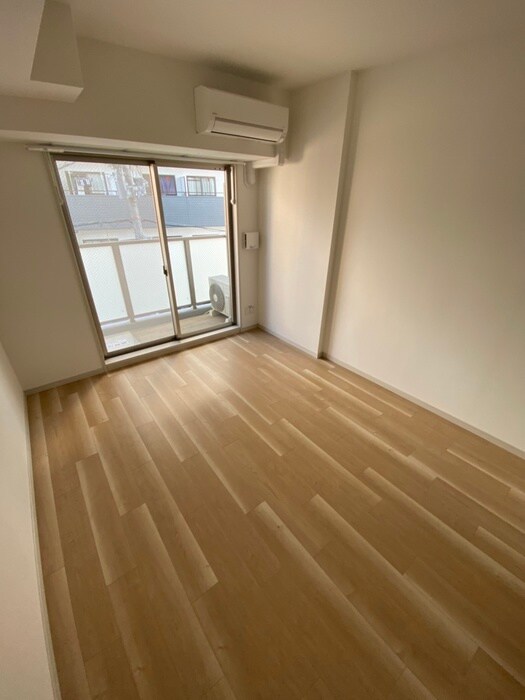 物件内観写真3　(居室)