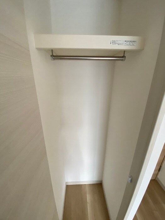 物件内観写真10　(洗濯機置場)