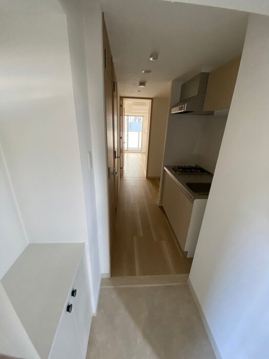 物件内観写真12　(玄関)