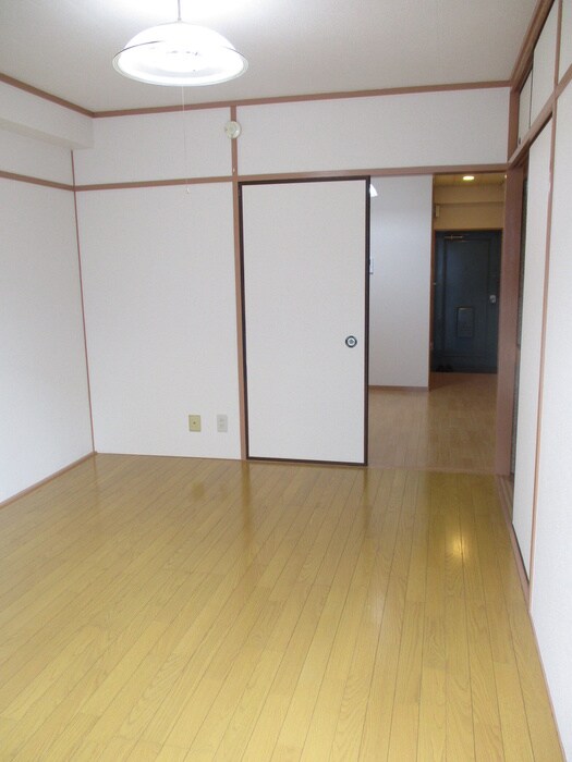 物件内観写真21　(居室)