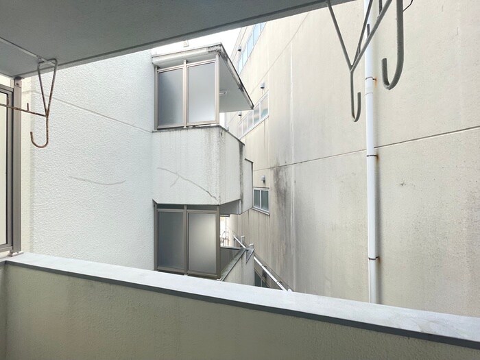 物件内観写真22　(室内からの展望)