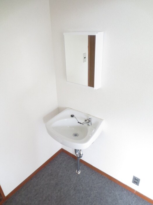 物件内観写真9　(洗面)