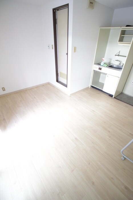 物件内観写真9　(居室)