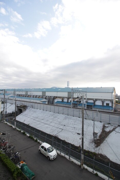 物件内観写真16　(室内からの展望)