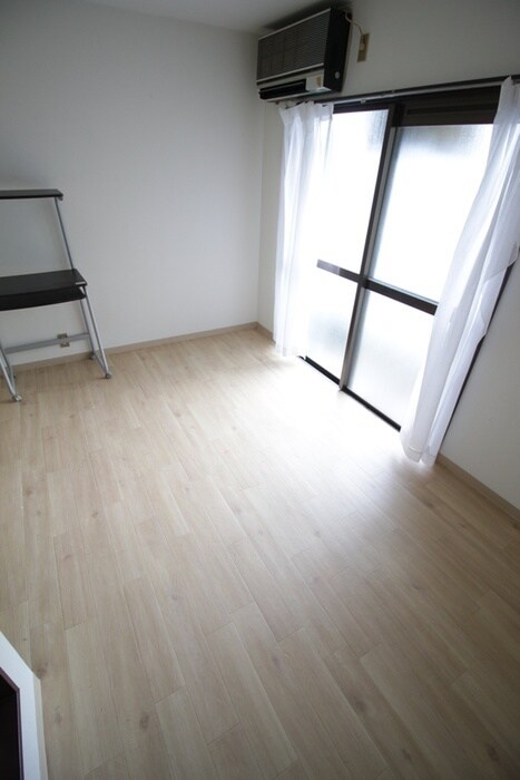 物件内観写真22　(居室)