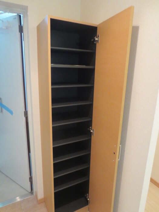 物件内観写真13　(靴箱)