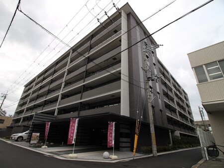 ﾌﾟﾚｻﾝｽﾛｼﾞｪ京都西大路(204)外観写真