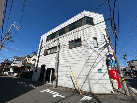 ア－バンフラット外観写真