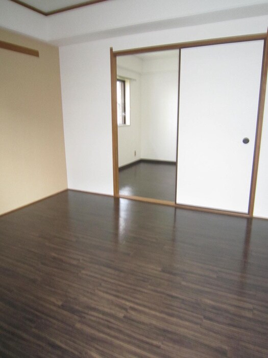 物件内観写真12　(居室)