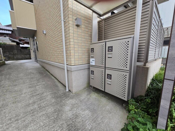 物件外観写真4　(建物設備)