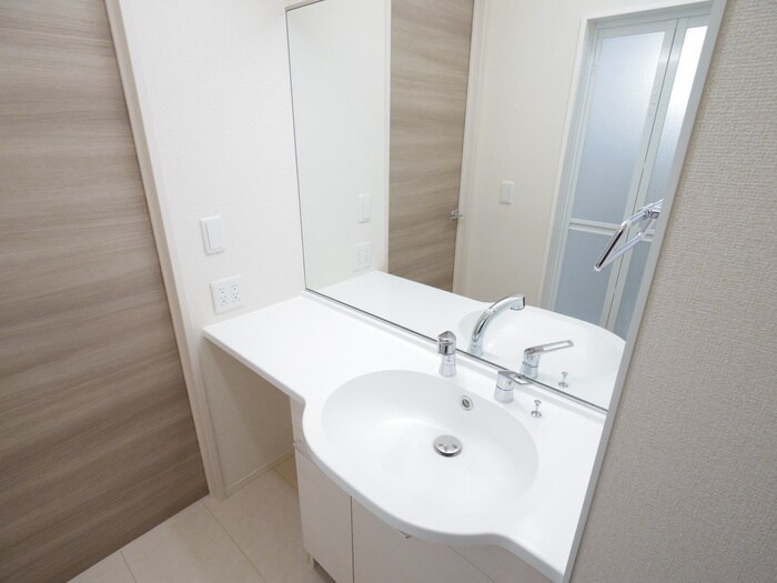 物件内観写真14　(洗面)