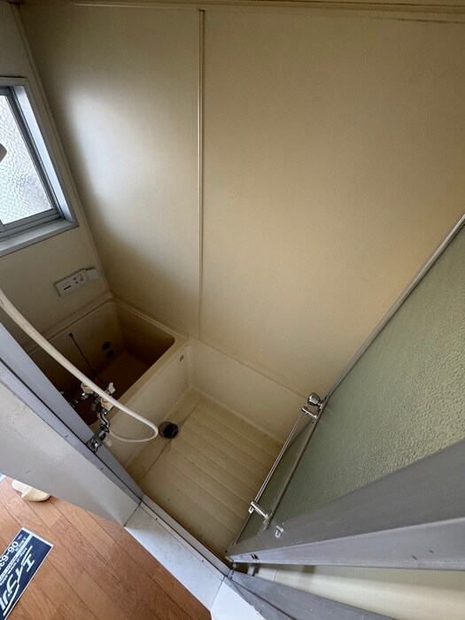 塩山ハイツ２号棟のバス