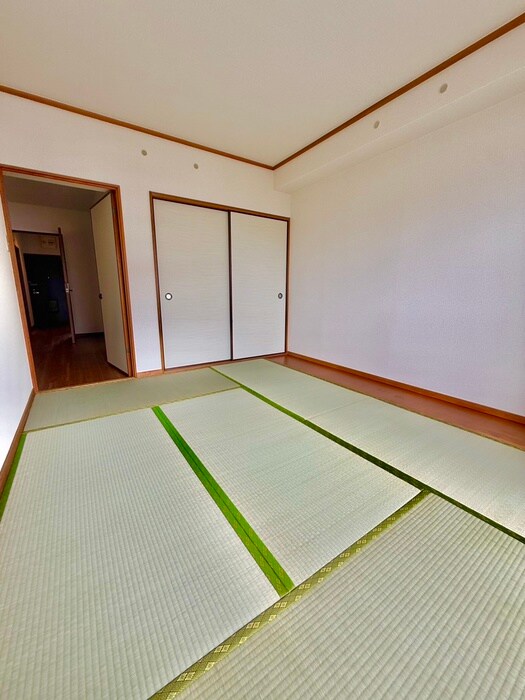 物件内観写真10　(居室)