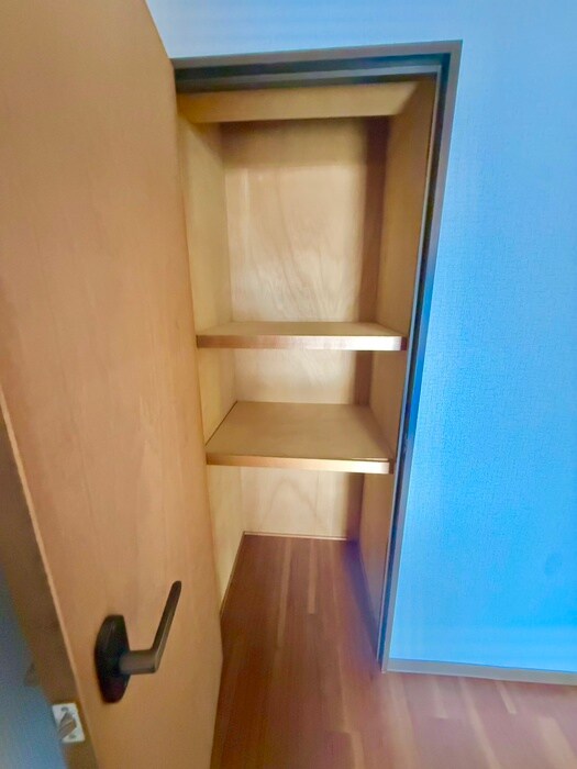 物件内観写真16　(収納)