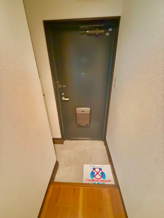 物件内観写真19　(玄関)