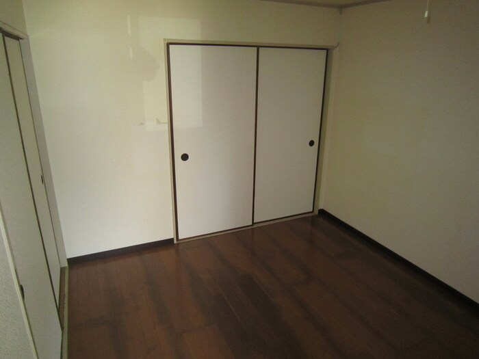 物件内観写真6　(居室)