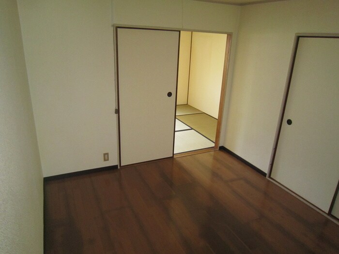 物件内観写真7　(居室)