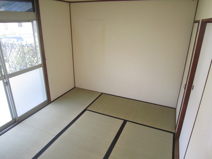 物件内観写真8　(居室)