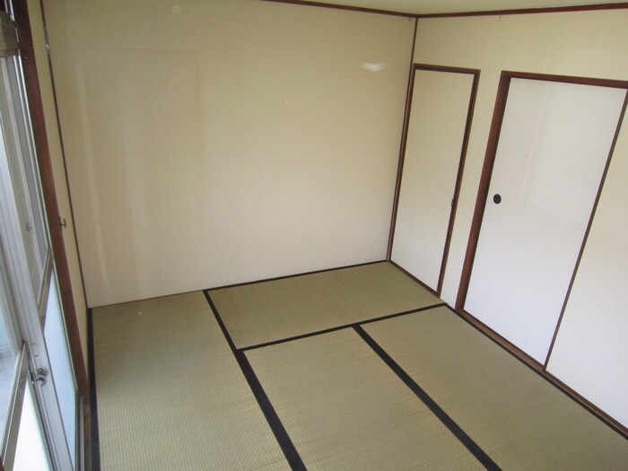 物件内観写真9　(居室)