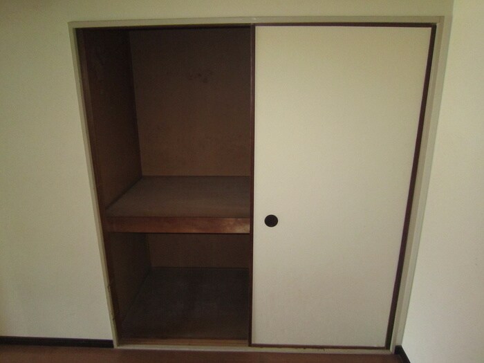 物件内観写真13　(収納)