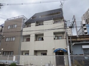 ウルール勝山外観写真