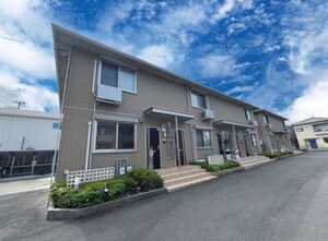 プラシードＢ棟外観写真
