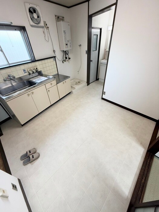 物件内観写真6　(内観写真)