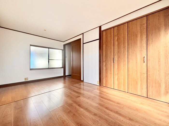 物件内観写真4　(居室)