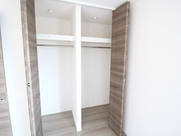 物件内観写真12　(収納)