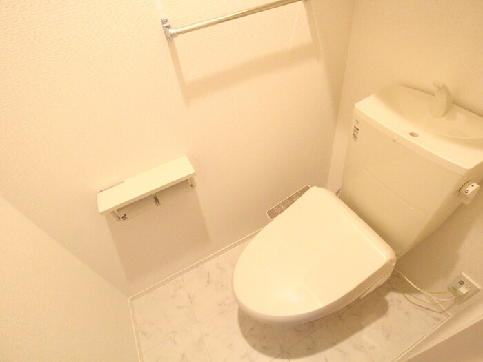 物件内観写真16　(トイレ)