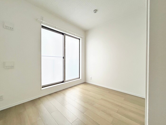 物件内観写真9　(居室)