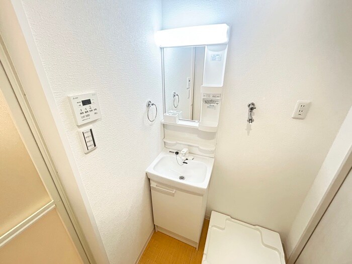 物件内観写真12　(洗面)